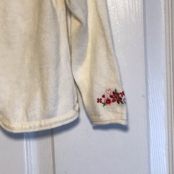 OshGosh B’gosh Girl’s Cream Colored Sweater with Faux Fur Size 24 months - Picture 9 of 9